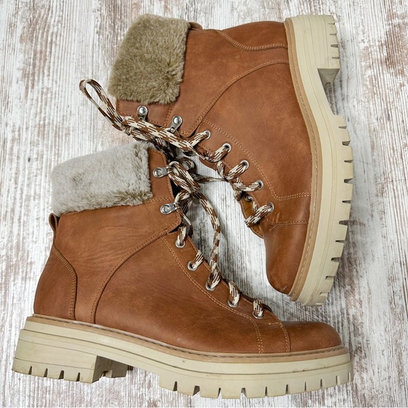 Time & Tru Brown Faux Fur Trim Hiker Boots Size 9 - Picture 2 of 6